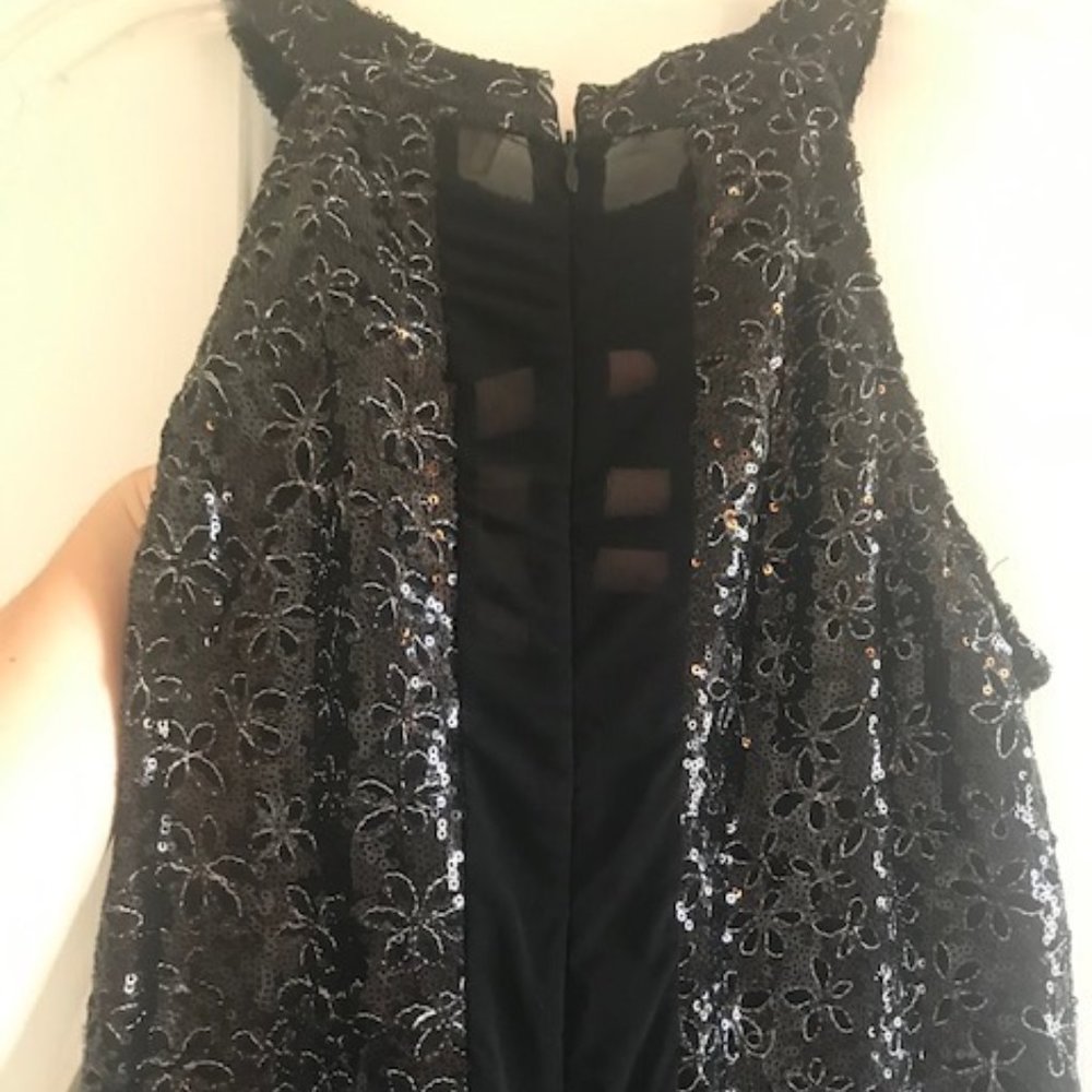 Black Formal Dress - Picture 4 of 4